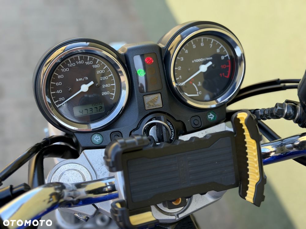 Honda Hornet - 38