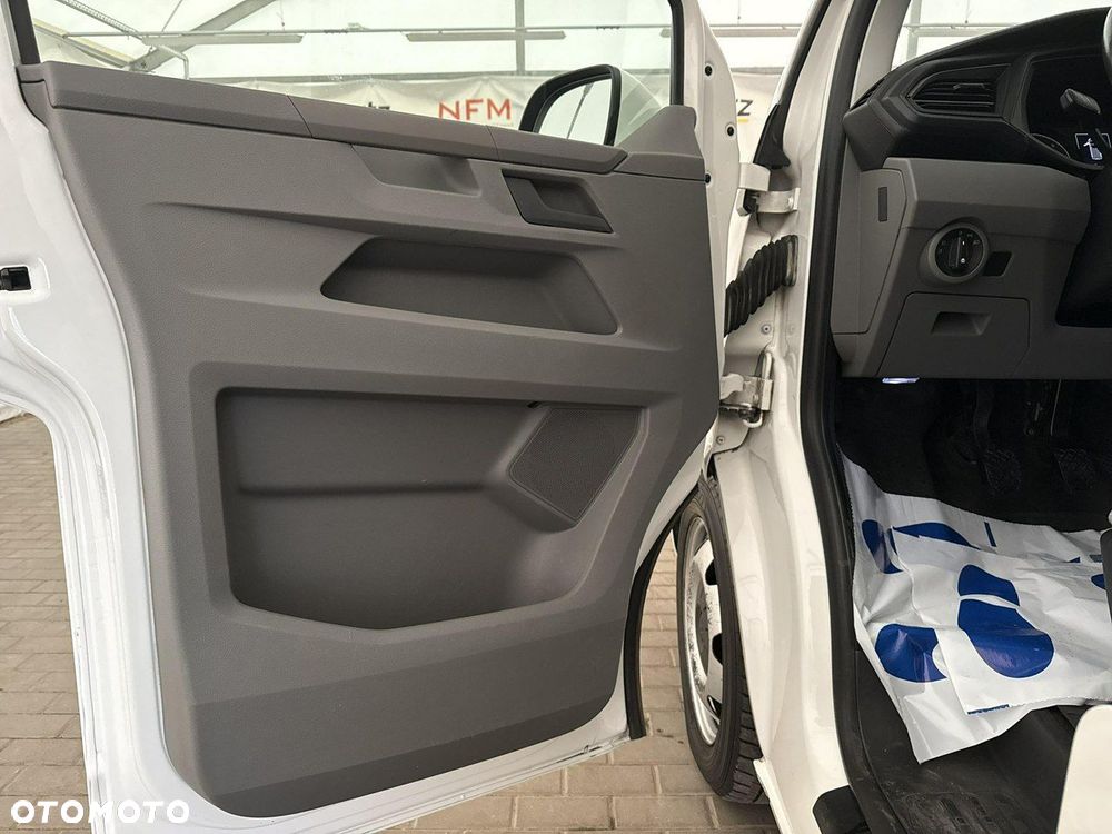 Volkswagen Transporter - 10