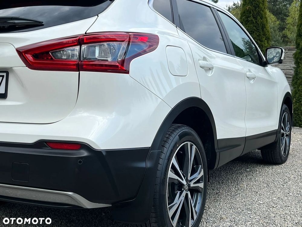 Nissan Qashqai 1.3 DIG-T N-Connecta - 15