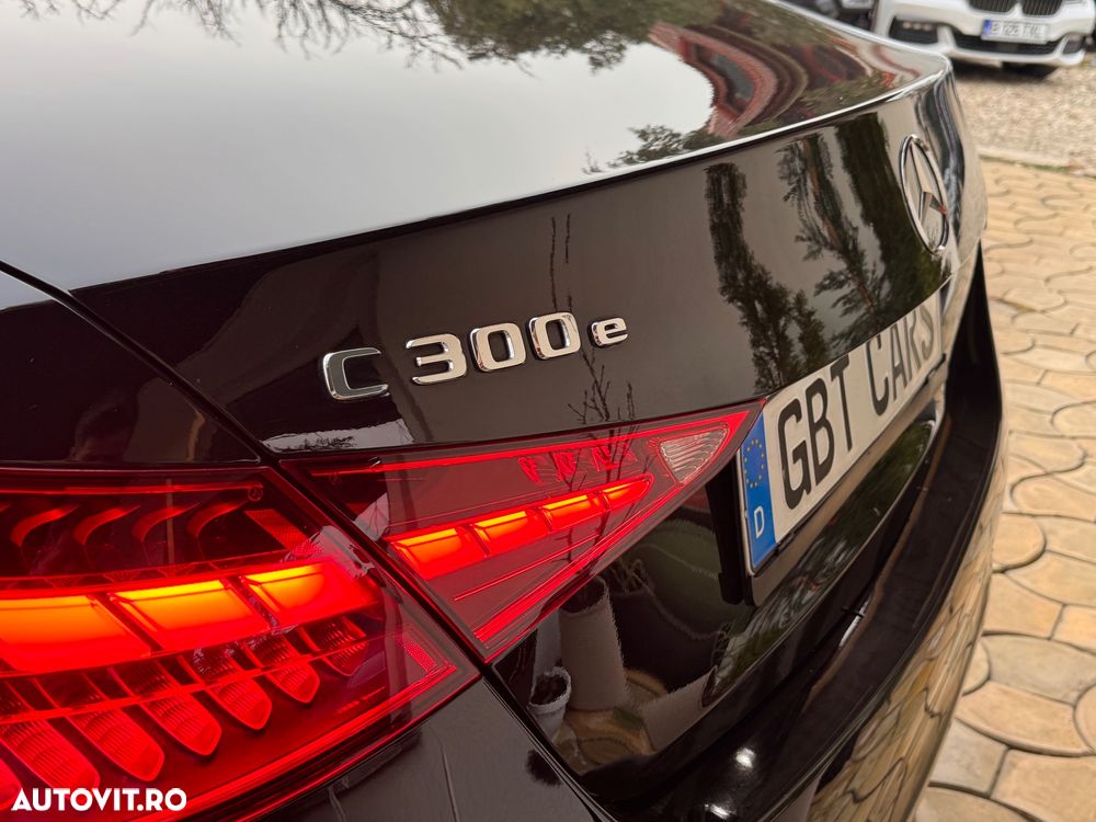 Mercedes-Benz C 300 e 9G-TRONIC AMG Line - 21