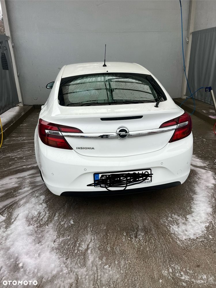Opel Insignia 1.8 - 4