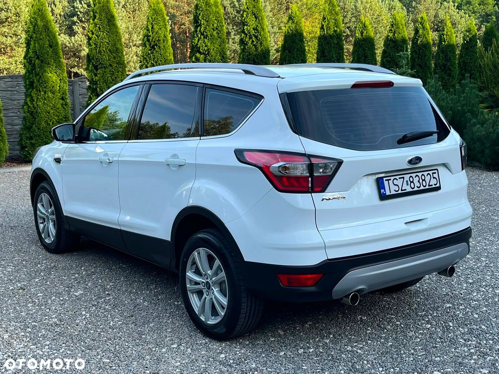 Ford Kuga 1.5 TDCi 2x4 Business Edition - 18