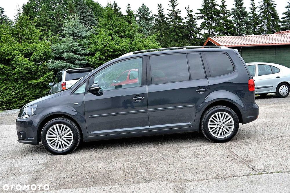 Volkswagen Touran - 4