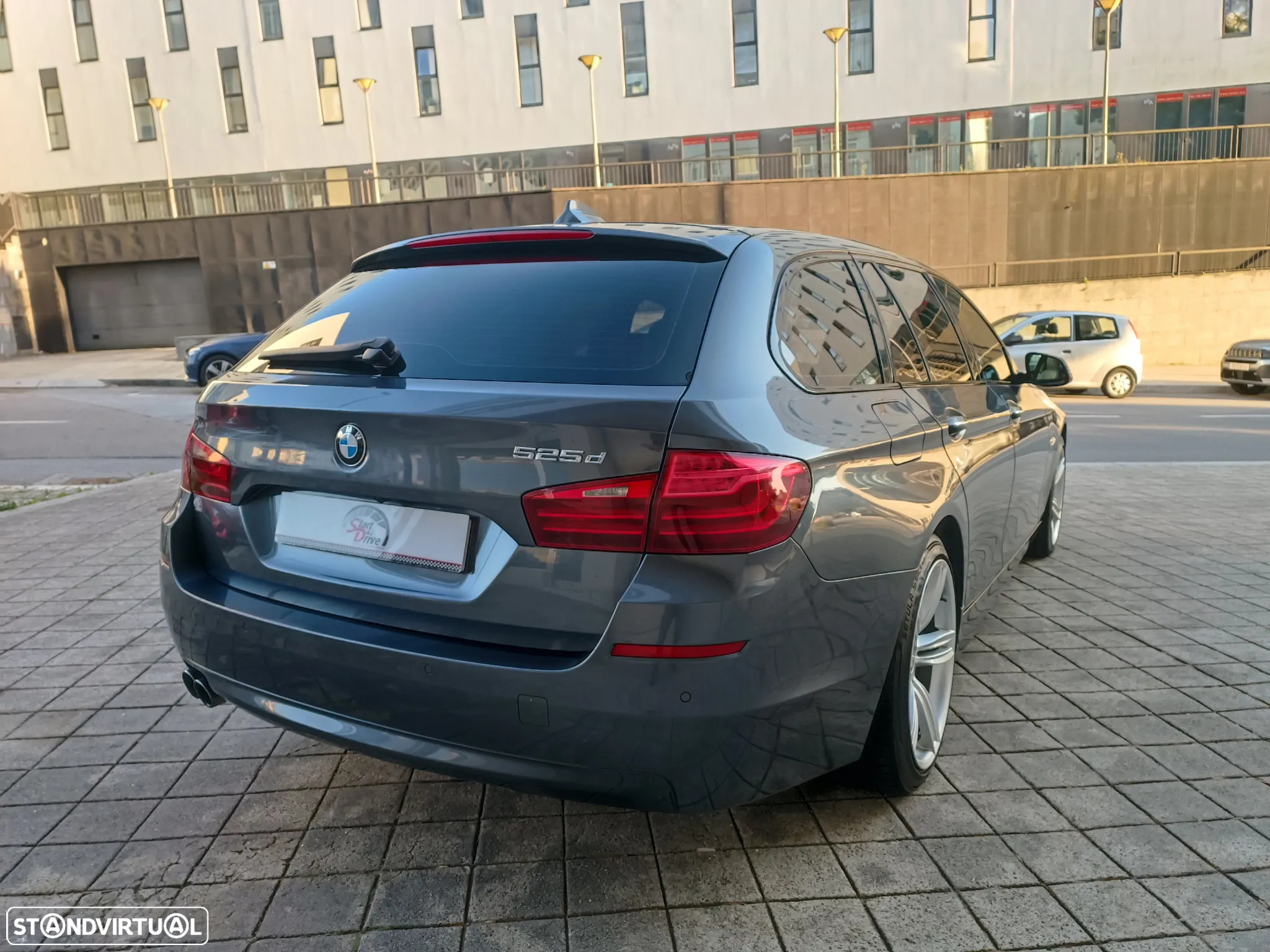 BMW 525 d Touring Aut. Luxury Line - 7