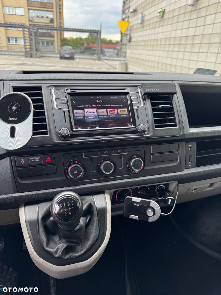 Volkswagen Transporter - 18