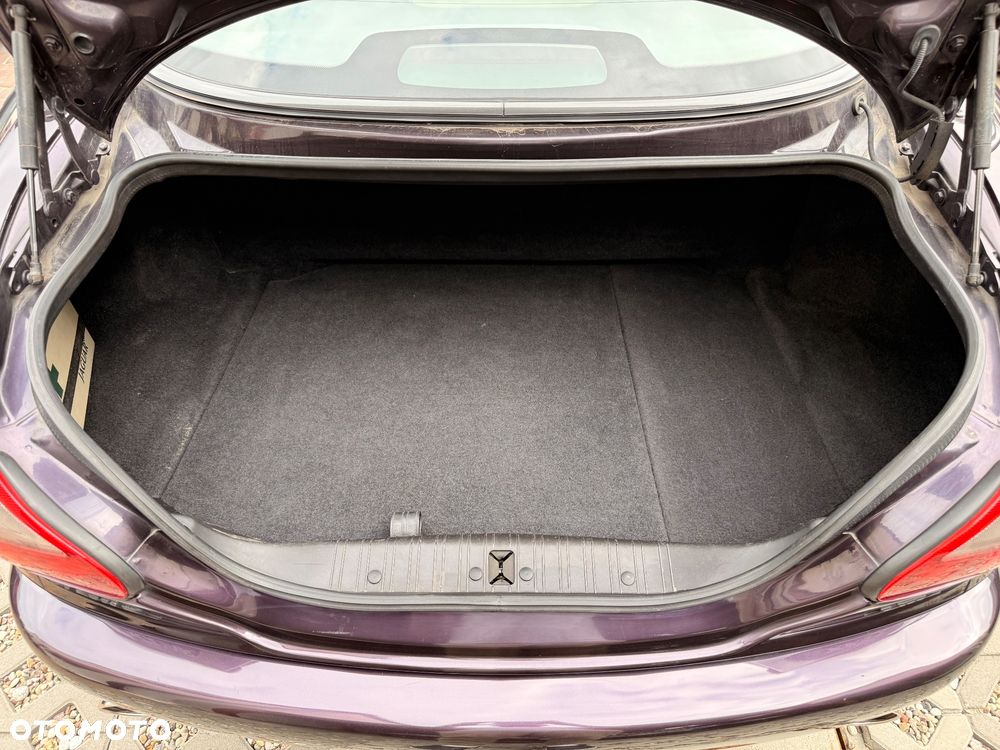 Jaguar XK8 - 35