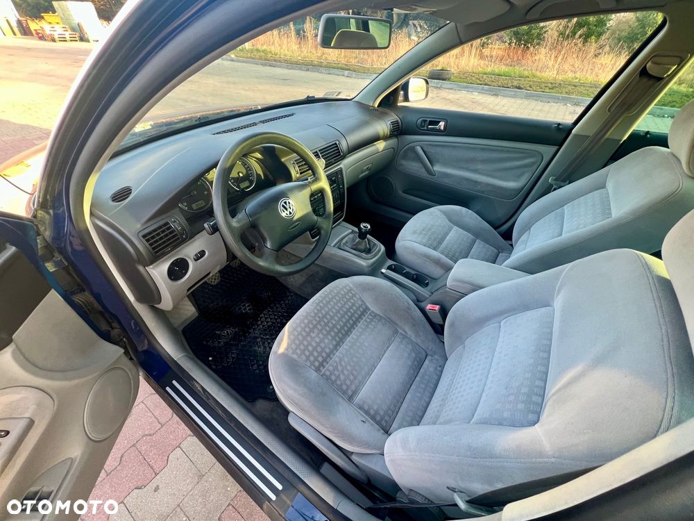 Volkswagen Passat - 9