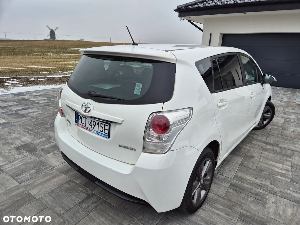 Toyota Verso 1.6 D-4D Premium - 18