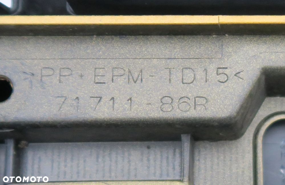 SUZUKI VITARA 3 III Lift. 2018 - zderzak kratka przód BEZ OTWORÓW ORYGINAŁ - 8