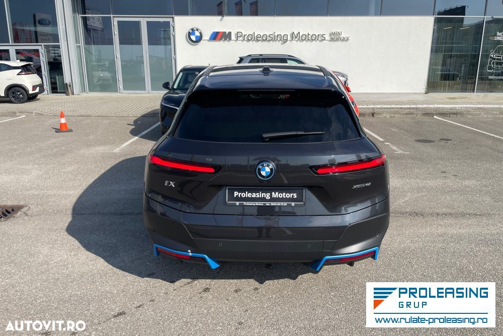 BMW iX - 6