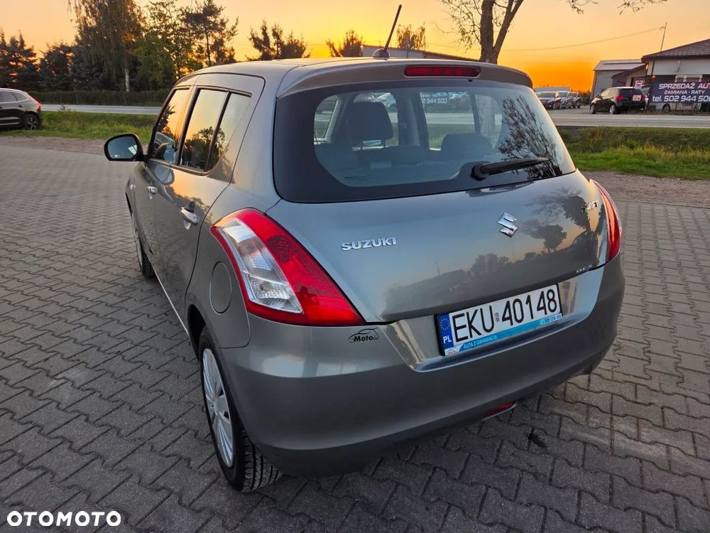 Suzuki Swift 1.2 Club - 9