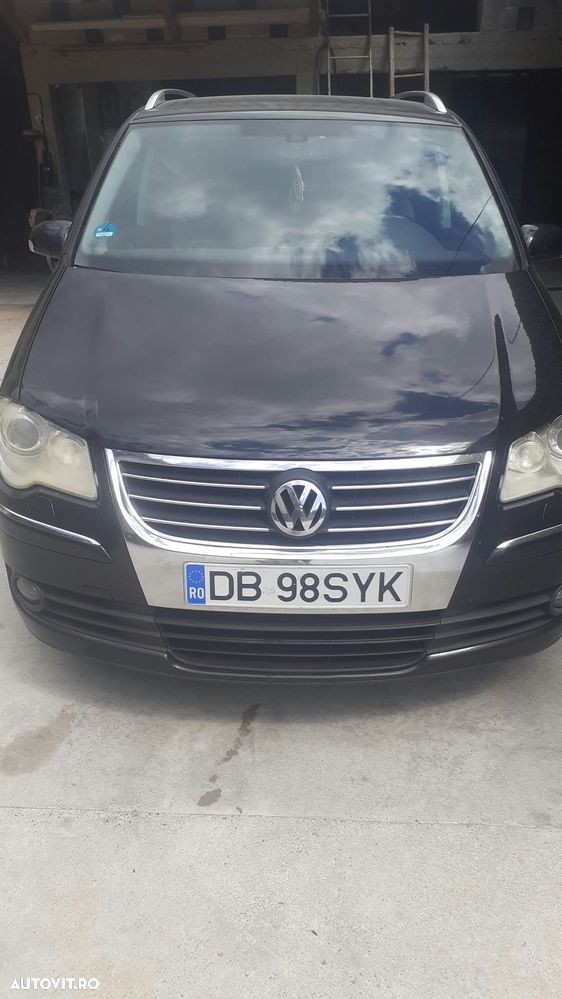 Volkswagen Touran 2.0 TDI DPF Highline - 2