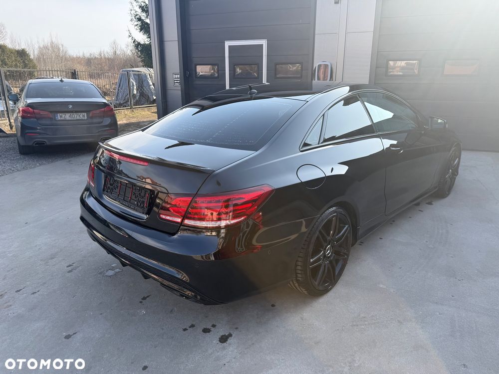 Mercedes-Benz Klasa E 250 7G-TRONIC Sport Edition - 13