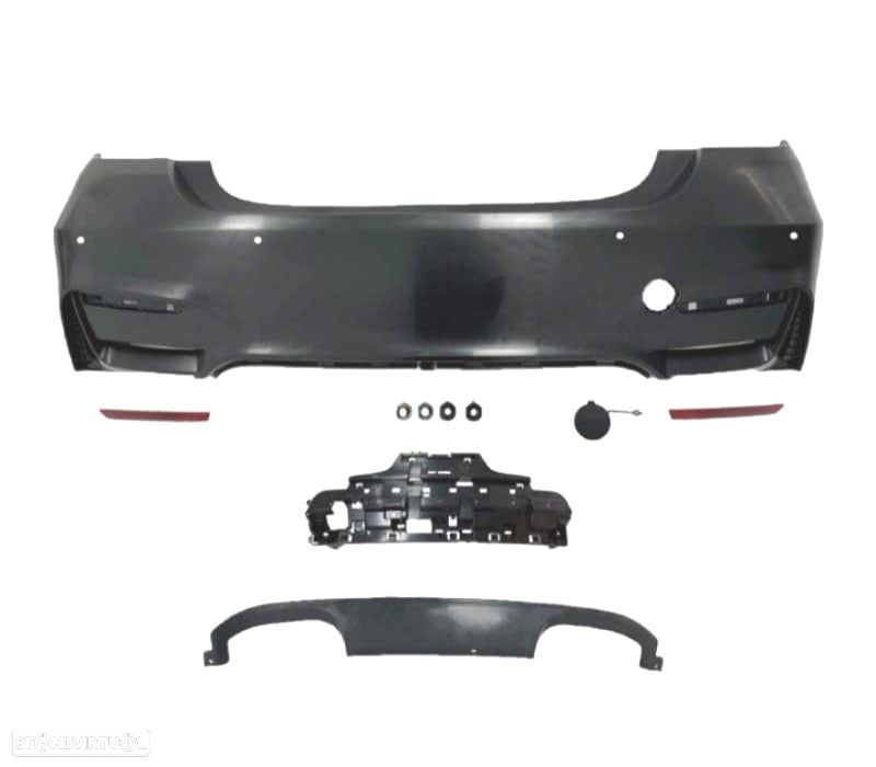 PARA-CHOQUE TRASEIRO BMW F32 F33 12-19 LOOK M4 PDC - 2