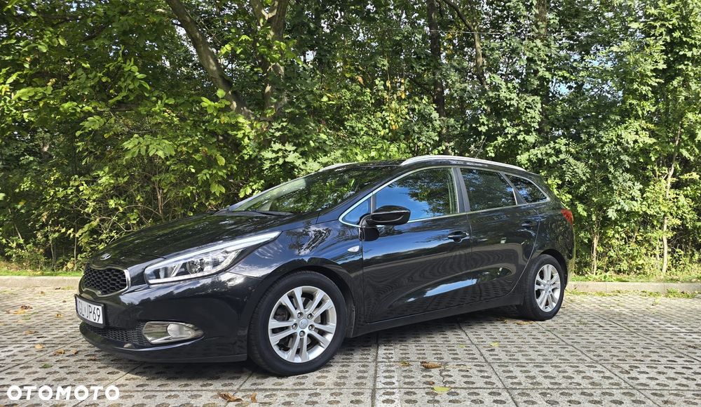 Kia Ceed 2013 photo 2