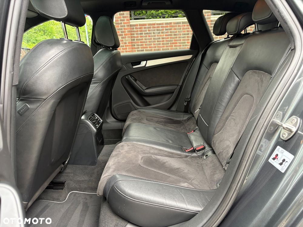 Audi A4 Avant 2.0 TDI Quattro S tronic - 14