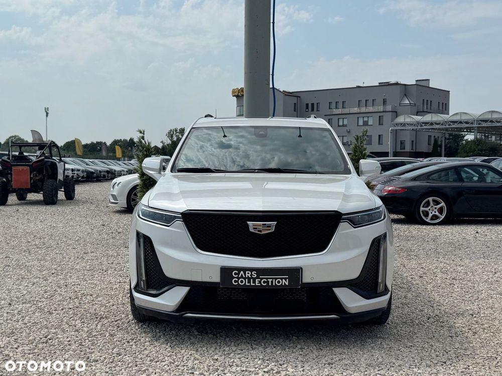 Cadillac XT6 - 10