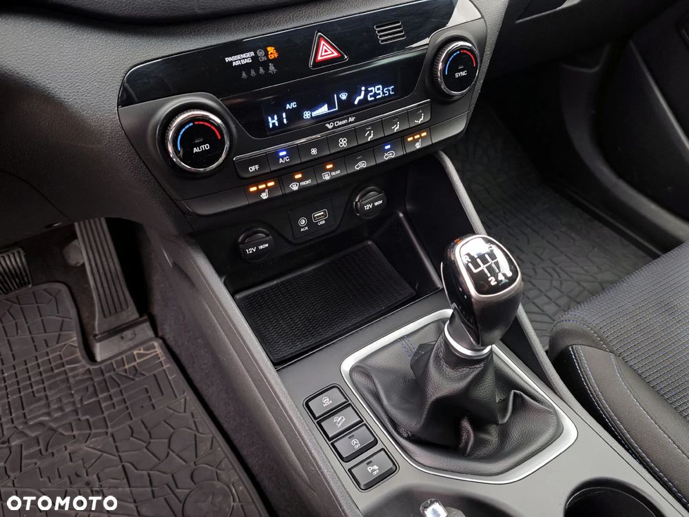 Hyundai Tucson blue 1.7 CRDi 2WD Passion - 8