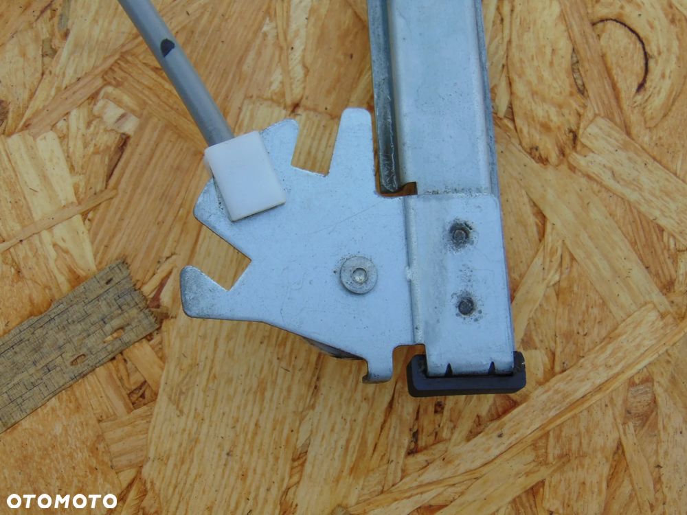 Podnośnik mechanizm szyby pasażera prawy przedni Iveco Daily 3 III 4 IV FL lift 06-11r - 13