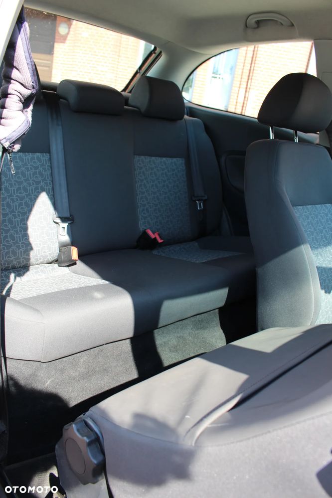 Seat Ibiza 1.2 12V Reference - 17