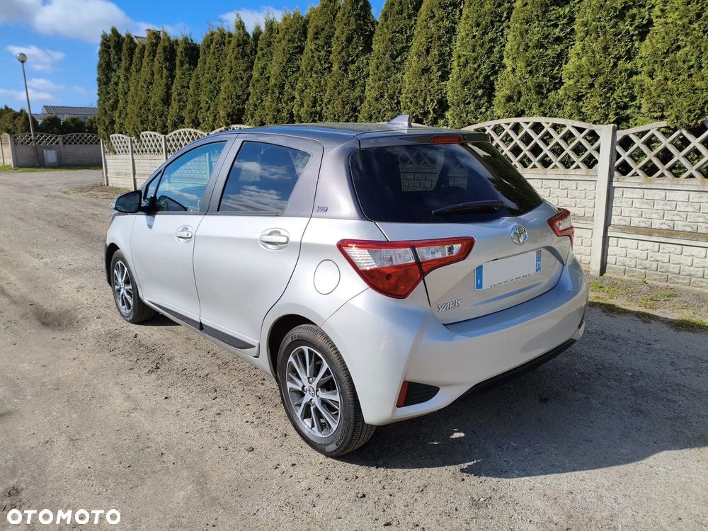 Toyota Yaris 1.5 20th Anniversary CVT - 3