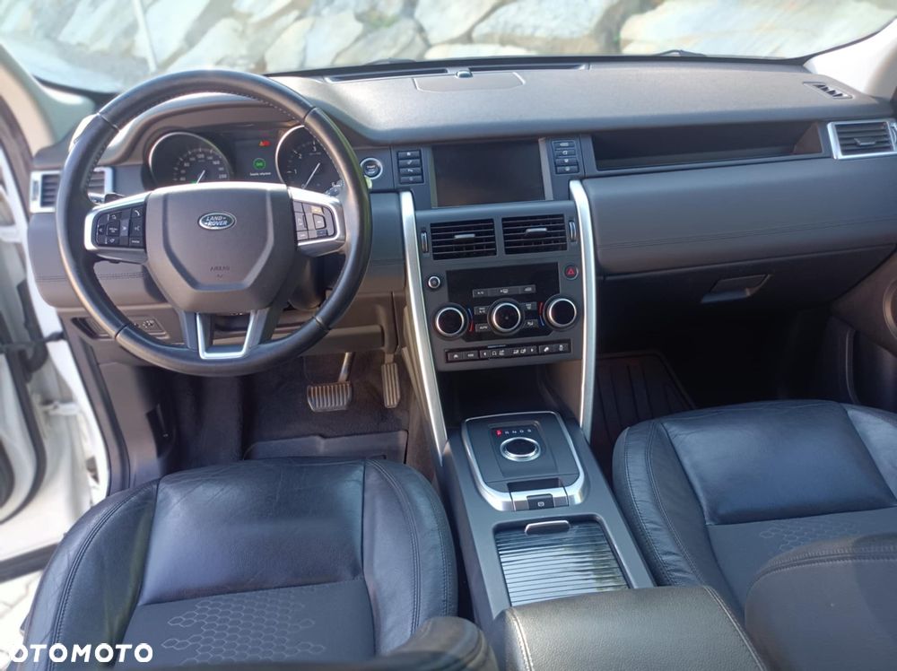 Land Rover Discovery Sport 2.0 TD4 HSE - 26