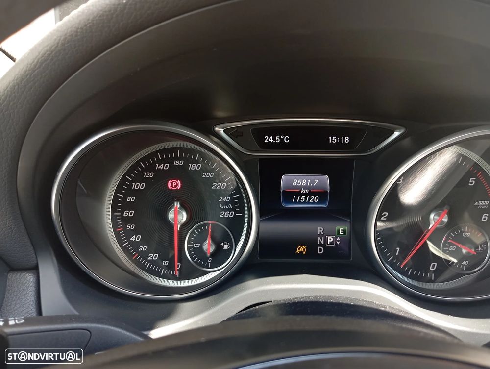 Mercedes-Benz CLA 200 d Shooting Brake AMG Line Aut. - 13
