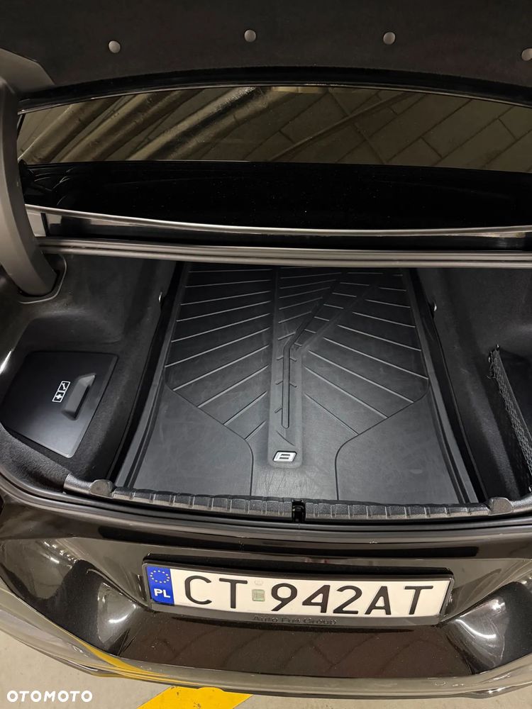 BMW Seria 8 - 29