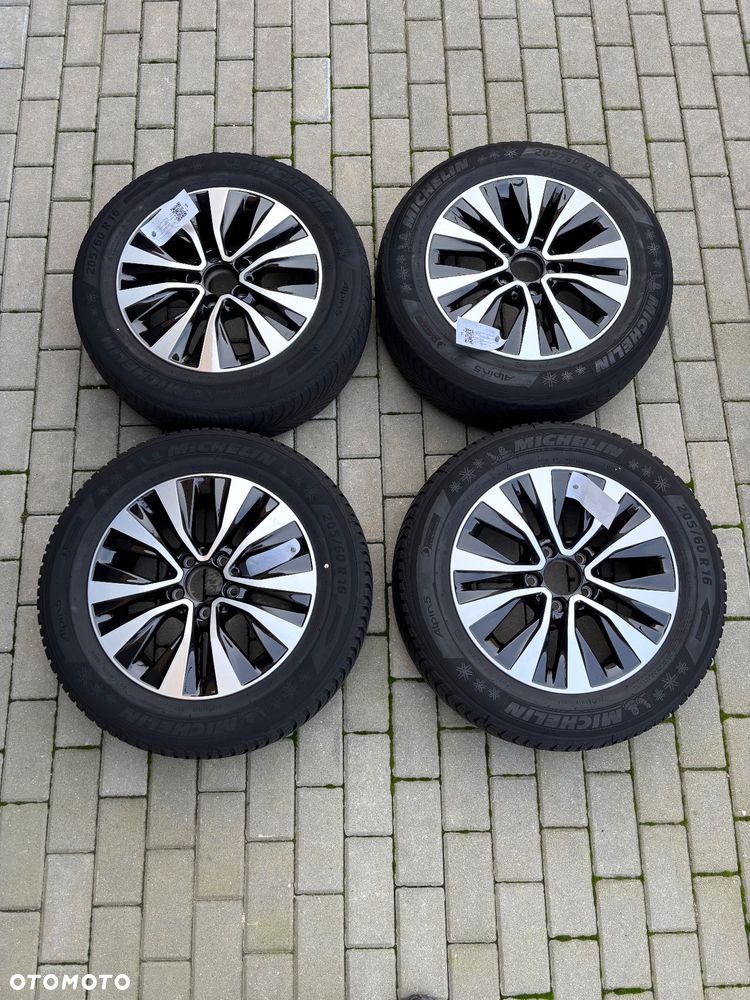 Mercedes-Benz Klasa A 200 d 8G-DCT Entry - 33