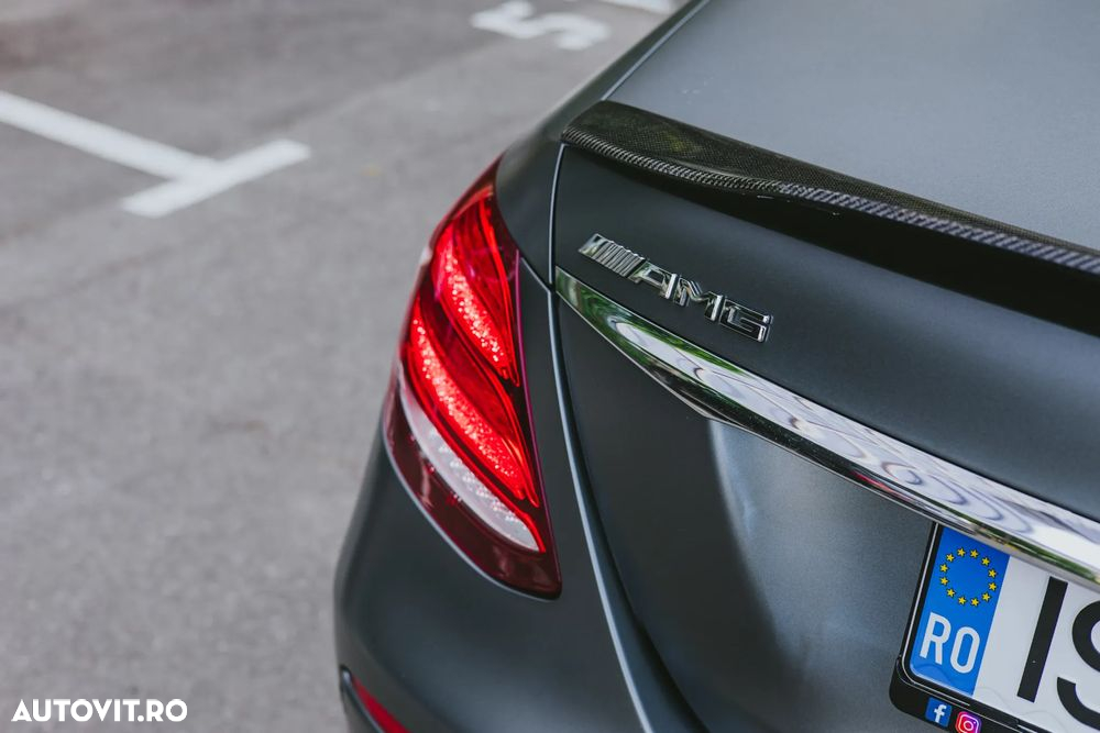 Mercedes-Benz E 63 AMG S 4MATIC Aut. - 29