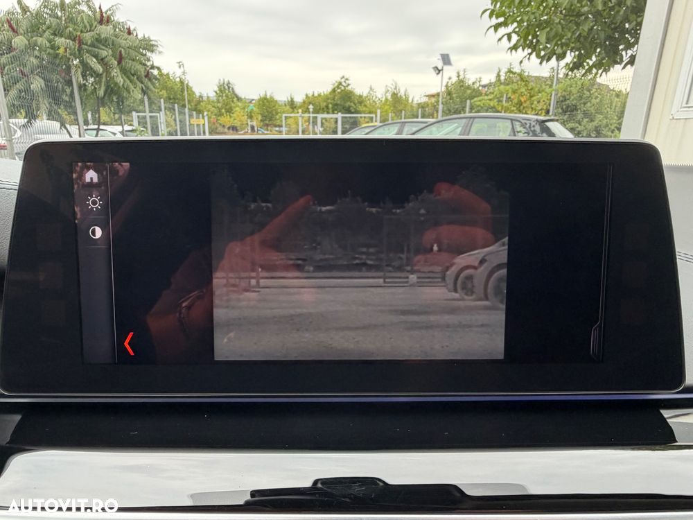 BMW Seria 5 530i xDrive Aut. Sport Line - 22