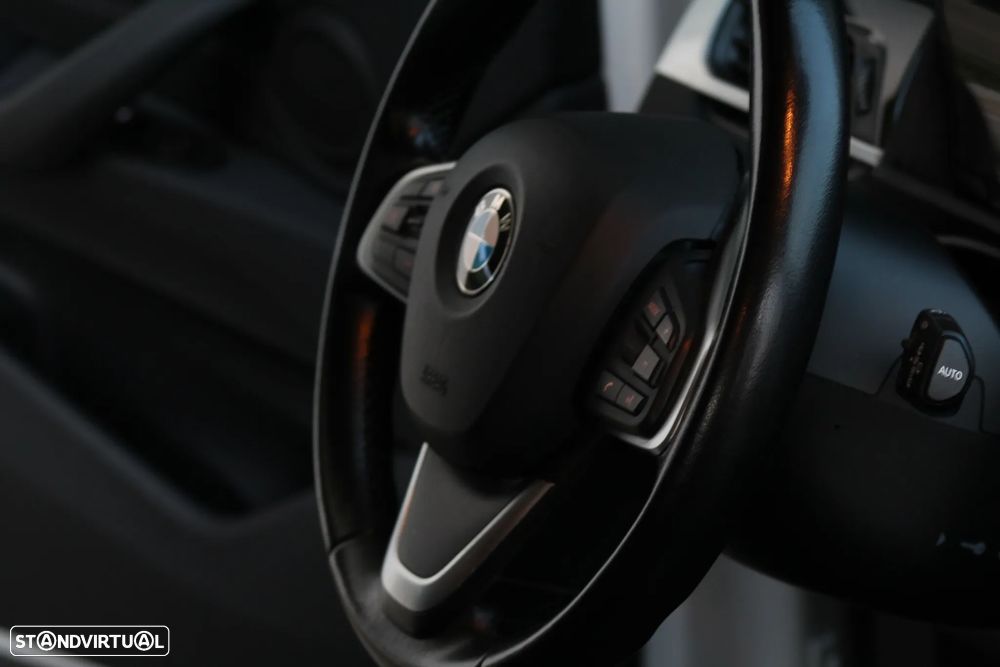 BMW X1 16 d sDrive Line Sport - 27