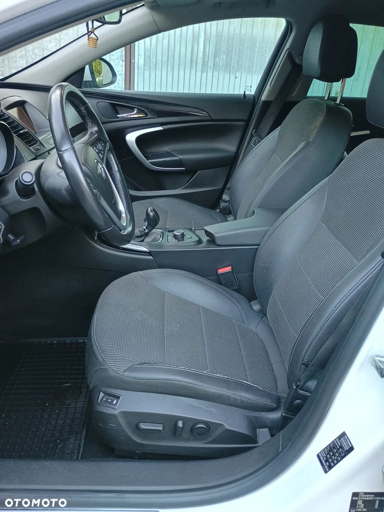 Opel Insignia - 14