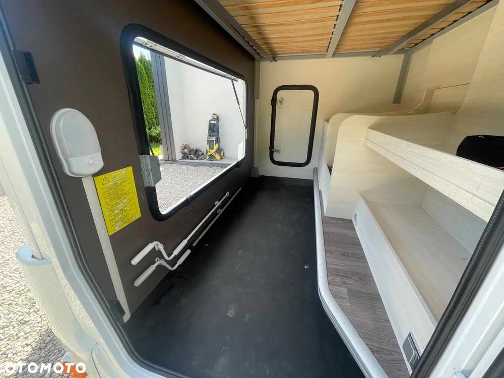 Ford Transit - 12