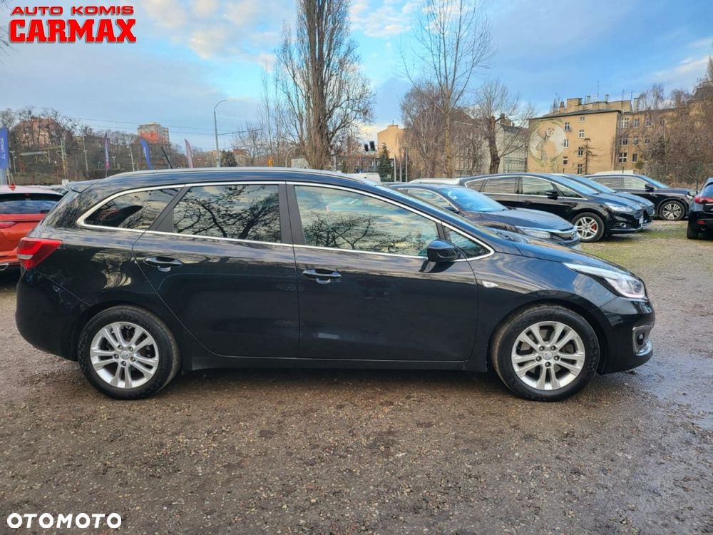 Kia Ceed 1.6 CRDi 136 ISG Platinum Edition - 8