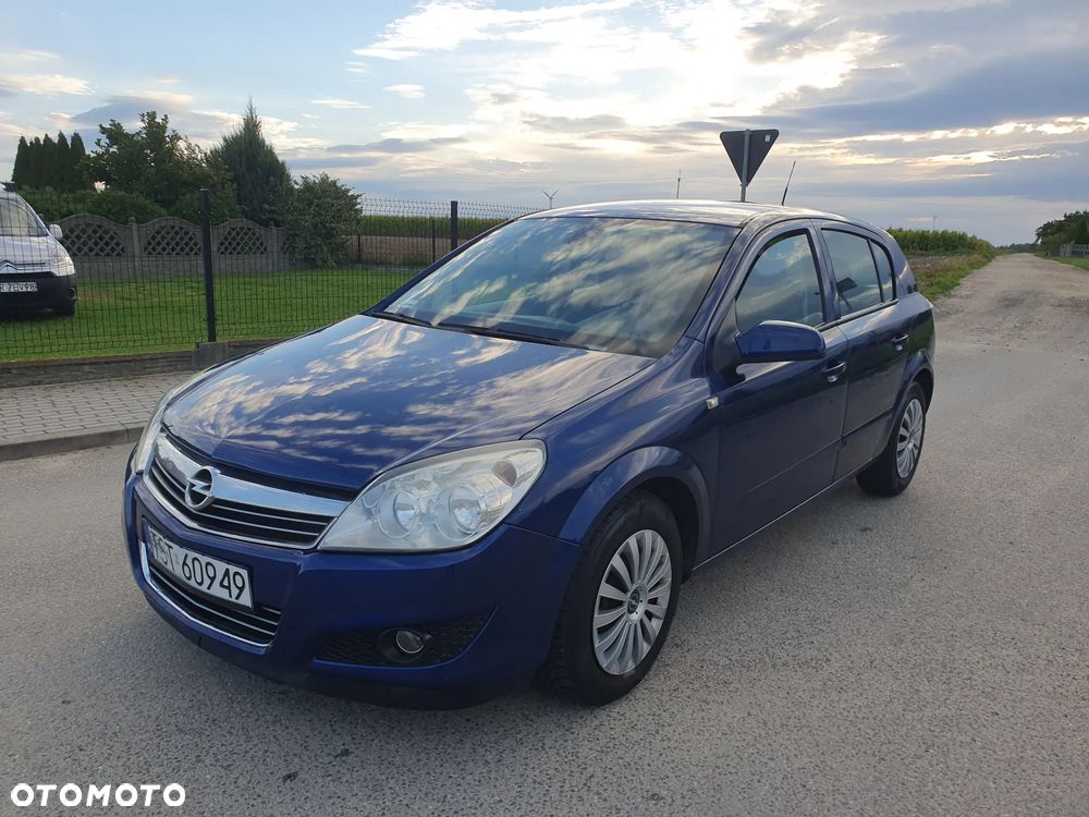 Opel Astra 1.6 Essentia - 1