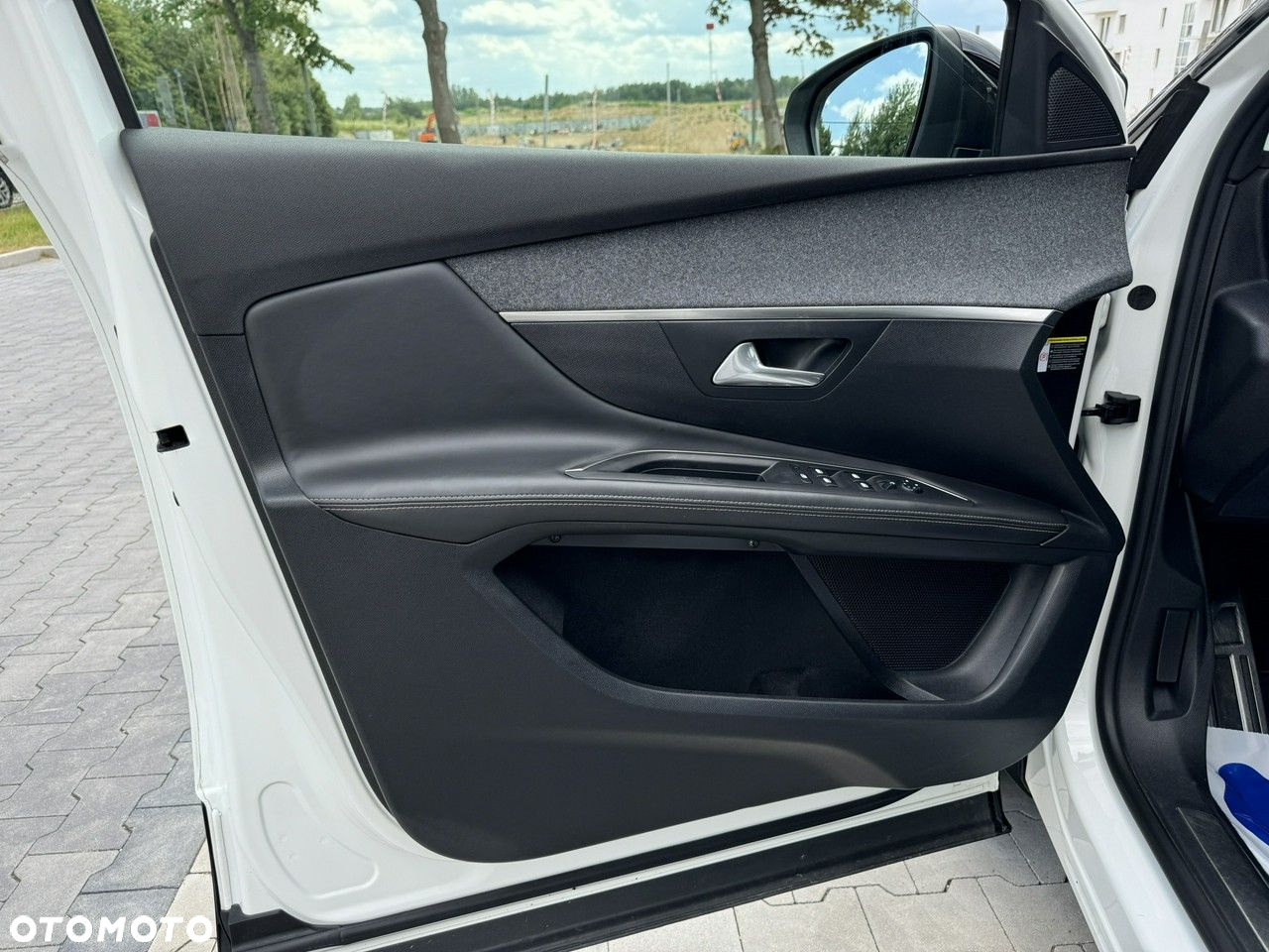 Peugeot 3008 PureTech 130 Stop & Start GPF EAT8 GT - 17