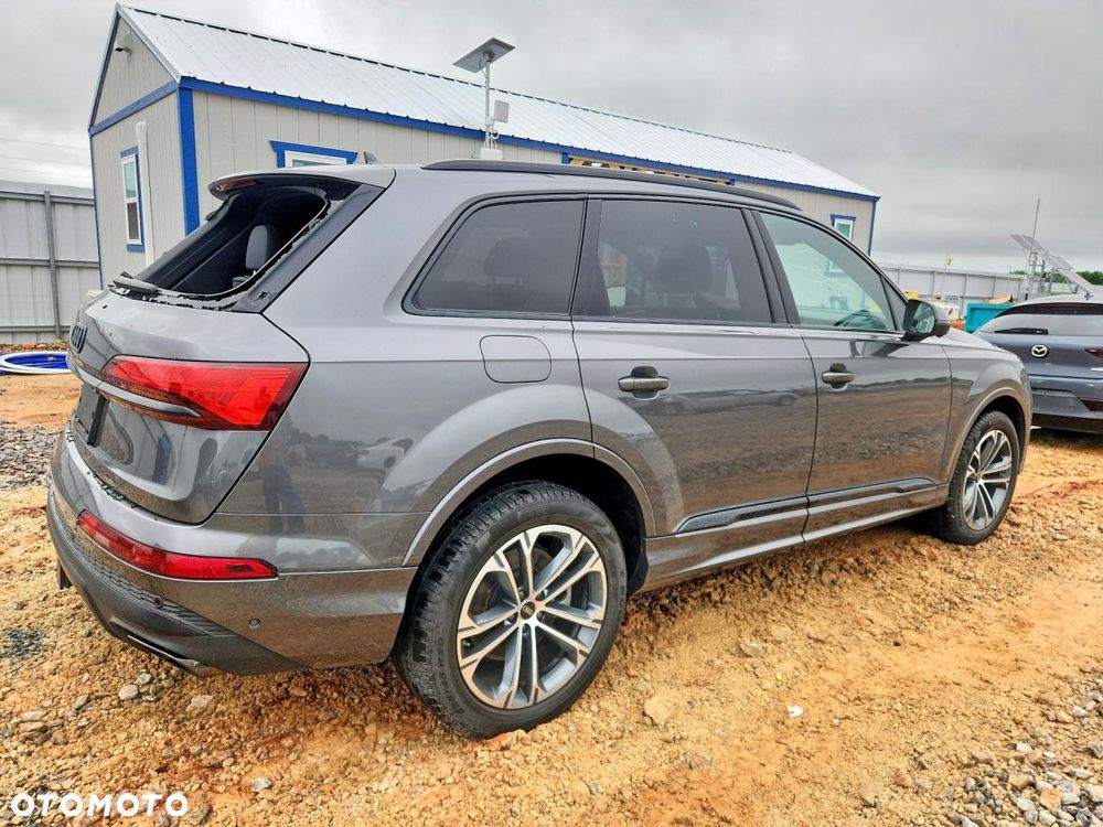 Audi Q7 - 4