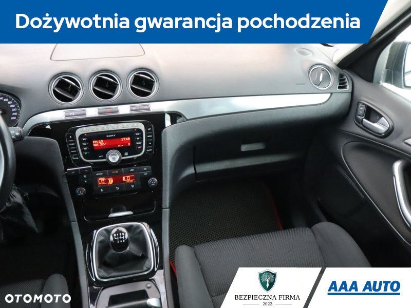 Ford S-Max - 10