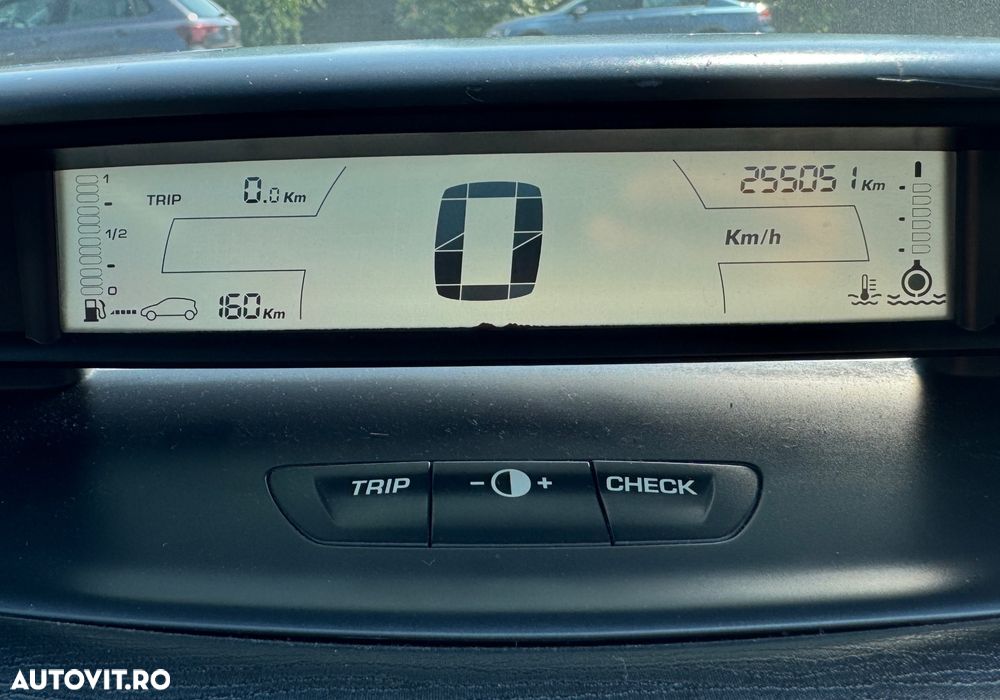 Citroën C4 - 8