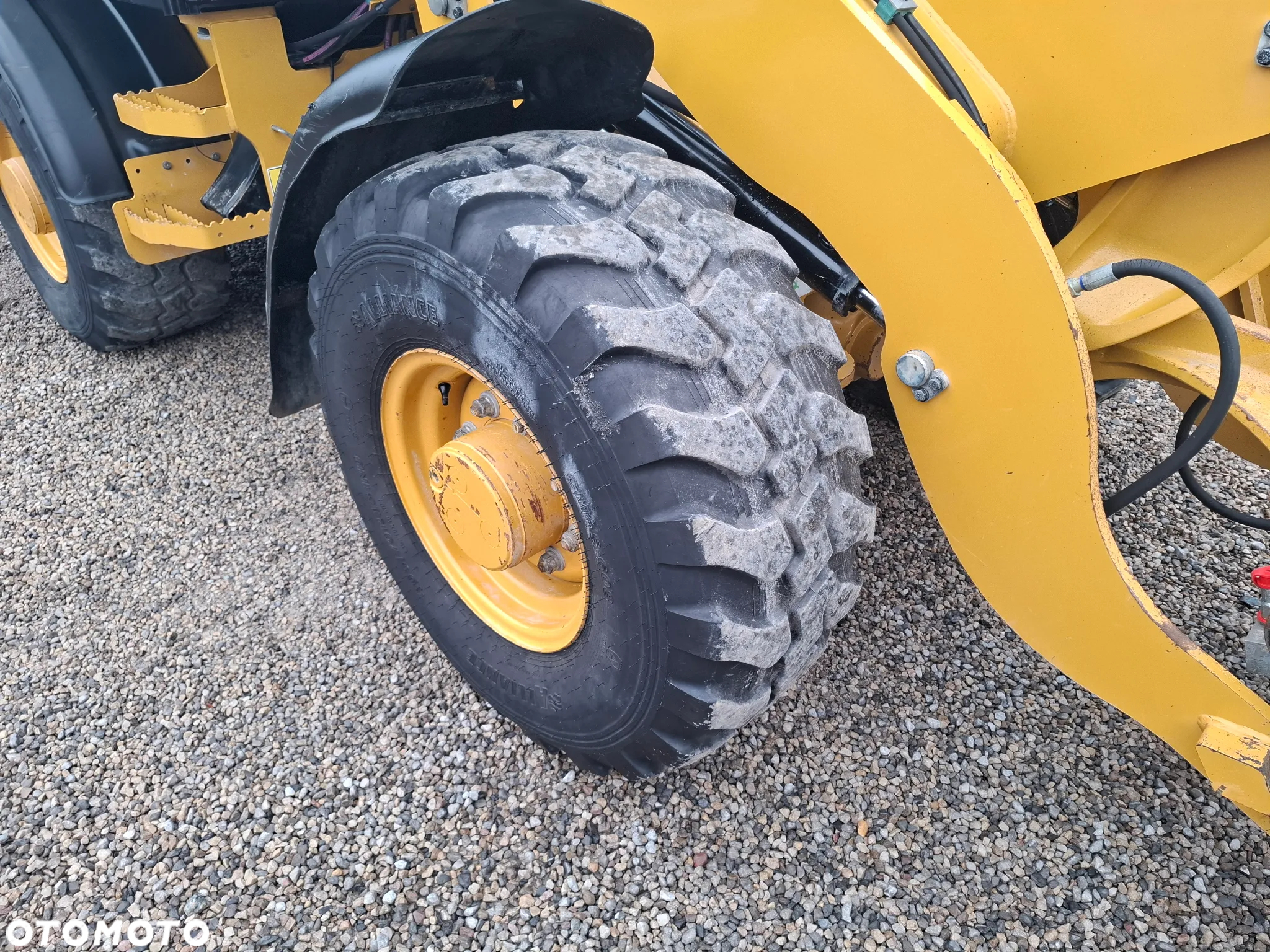 Caterpillar CAT 907 M - 16