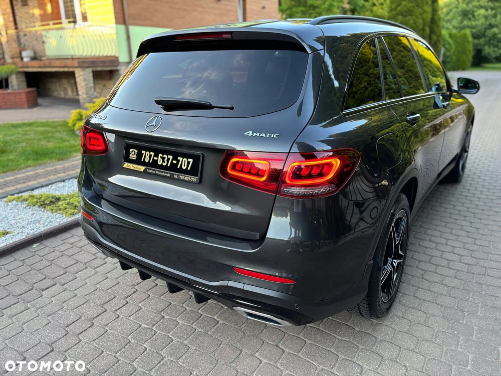 Mercedes-Benz GLC 200 4Matic 9G-TRONIC AMG Line - 2