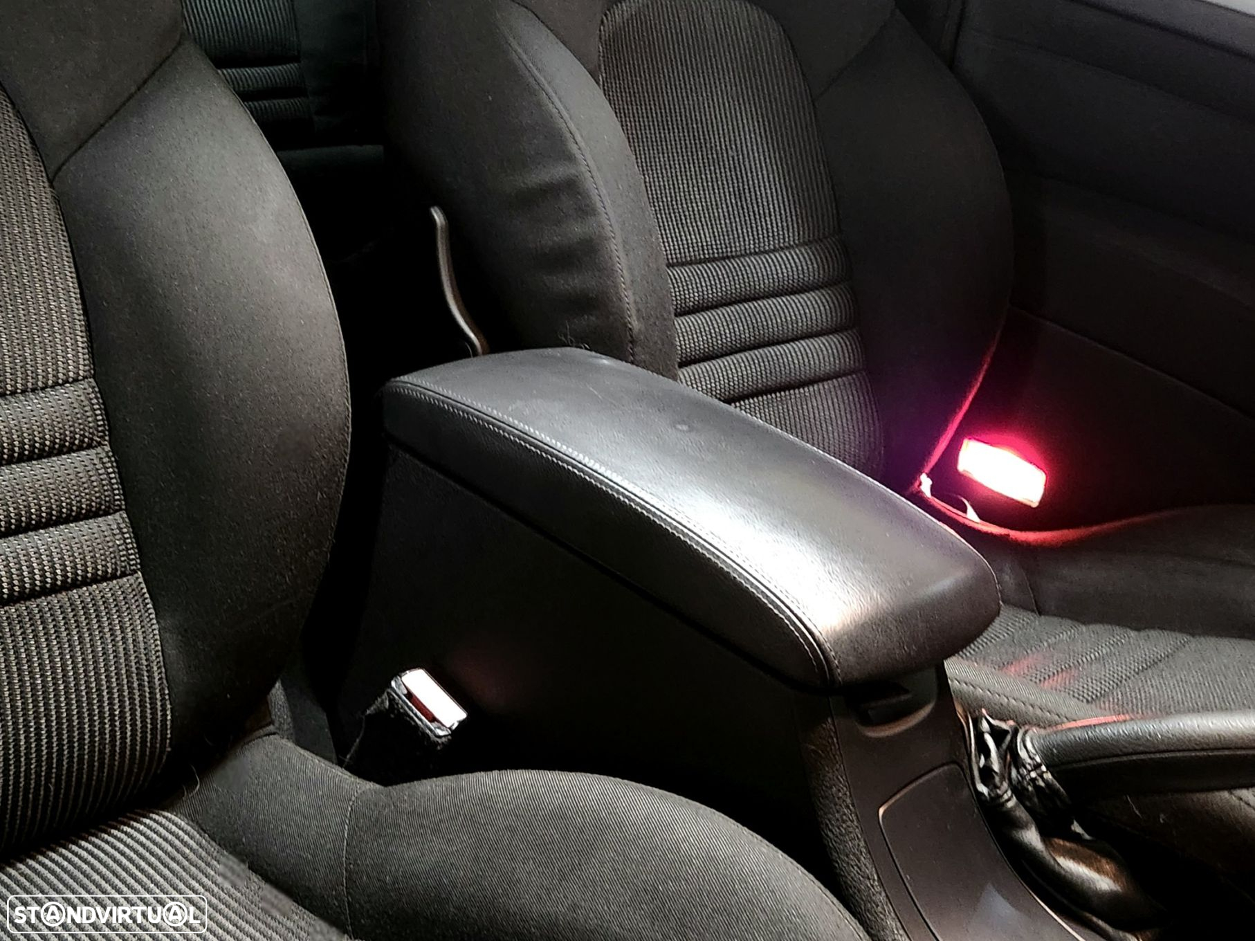 Peugeot 407 - 8