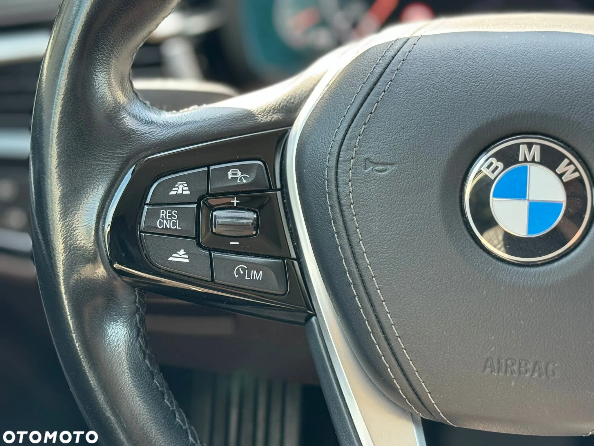 BMW Seria 5 530i xDrive Luxury Line sport - 16