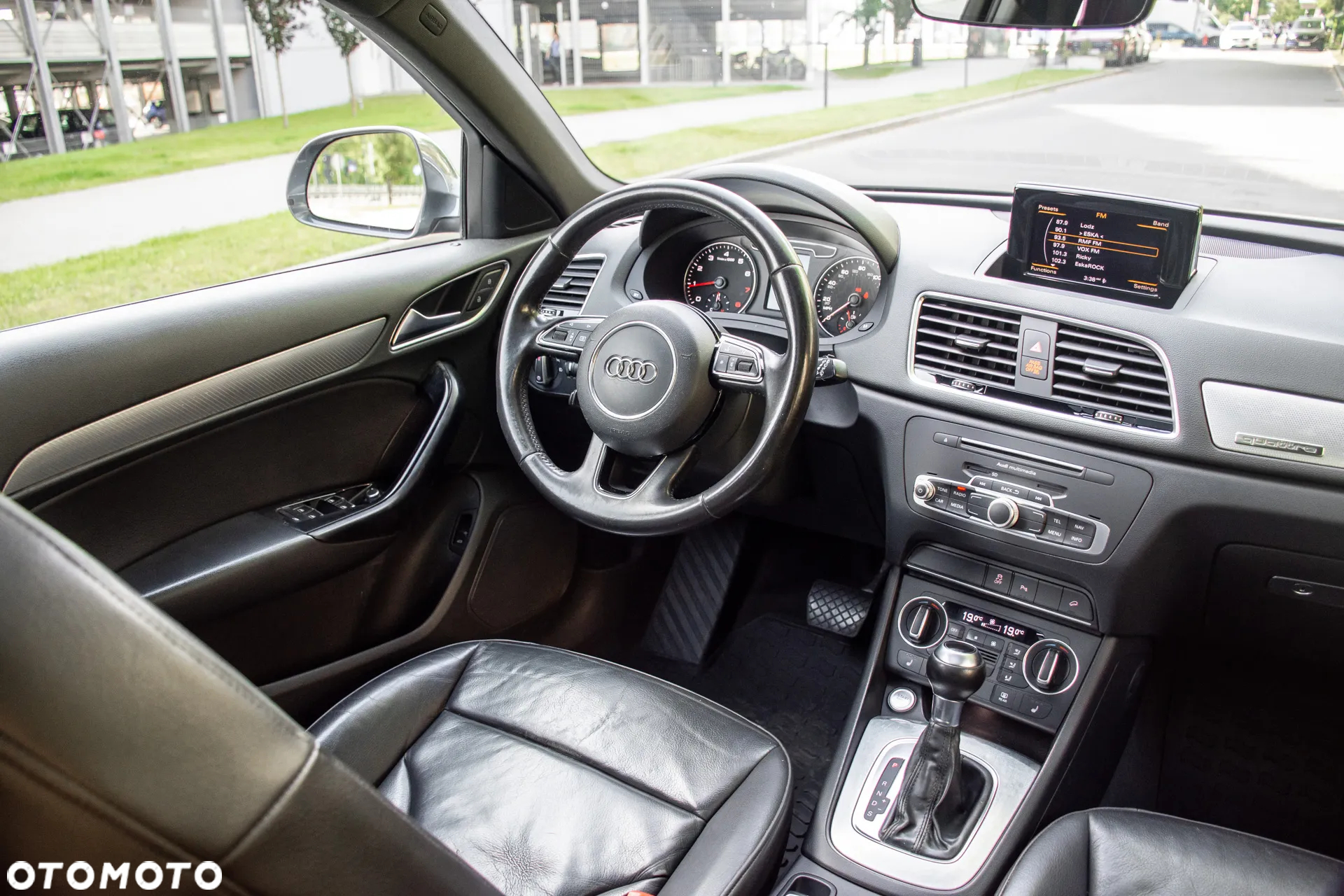 Audi Q3 2.0 TFSI quattro S tronic - 27