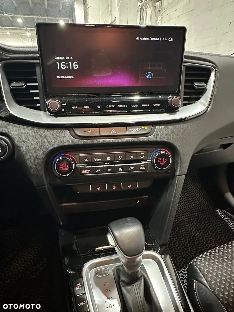 Kia Ceed 1.6 GDI PHEV Business Line DCT - 7