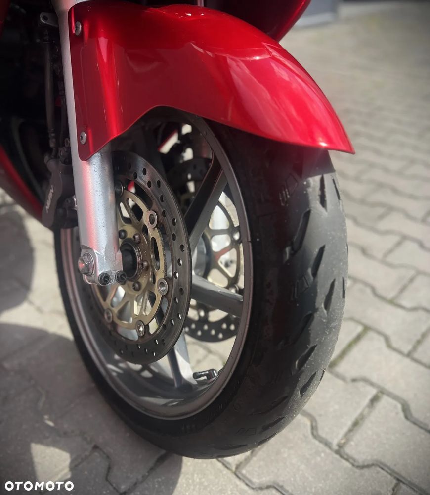 Honda VFR - 6