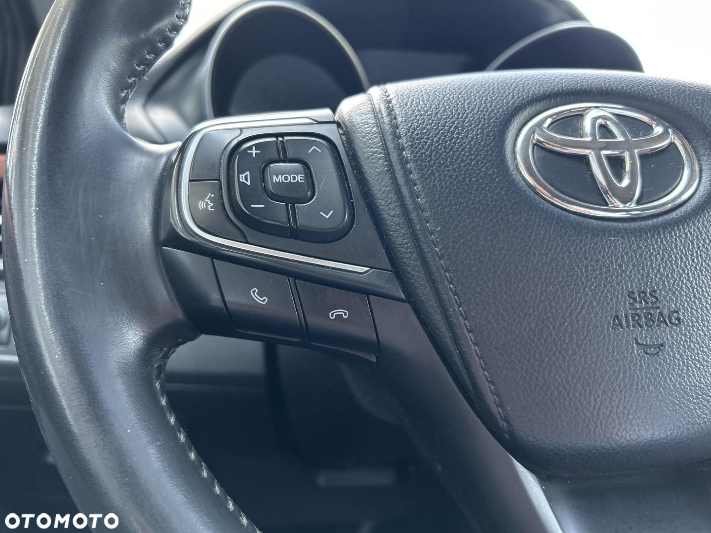 Toyota Avensis - 14