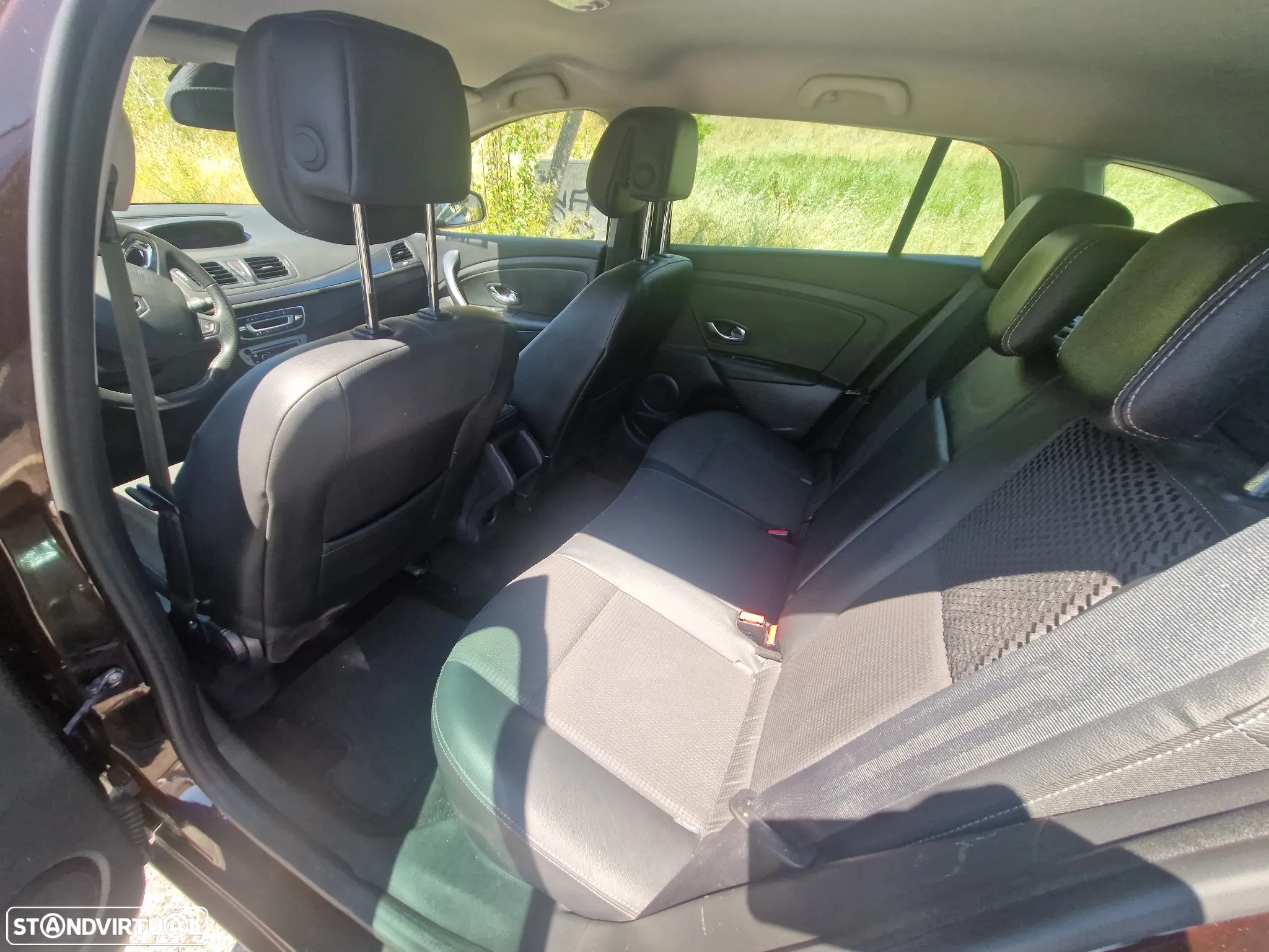 Renault Mégane Sport Tourer 1.5 dCi Dynamique S SS - 10