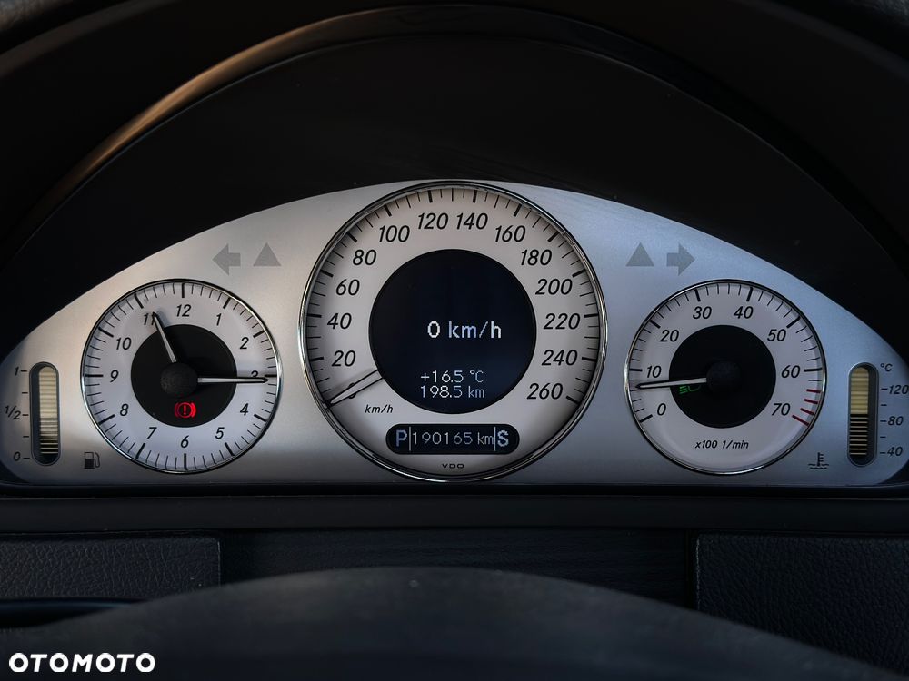 Mercedes-Benz CLK - 22